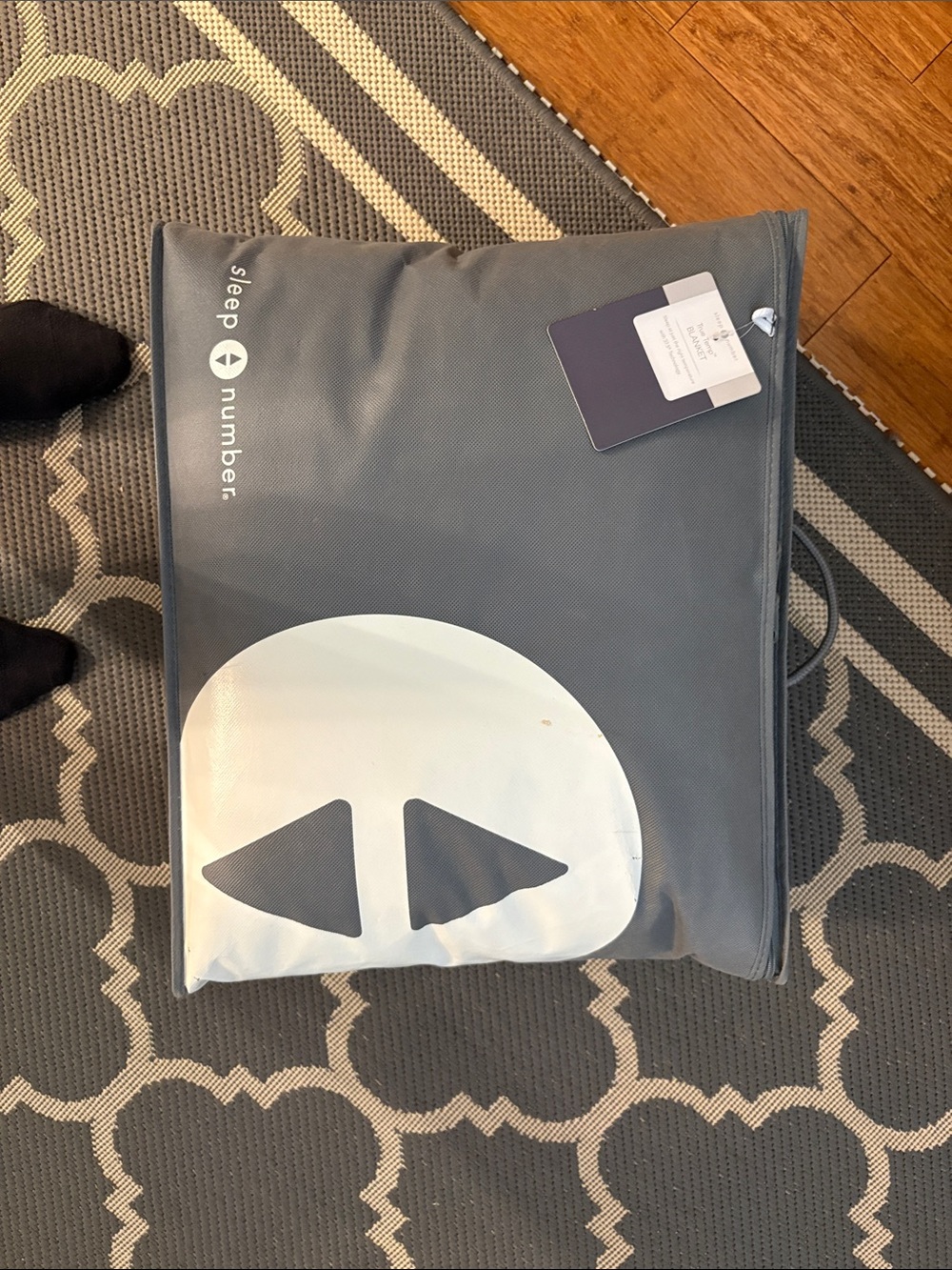 NEW WITH TAGS!! Sleep Number True Temp Blanket - Dark Blue - Picture 2 of 5